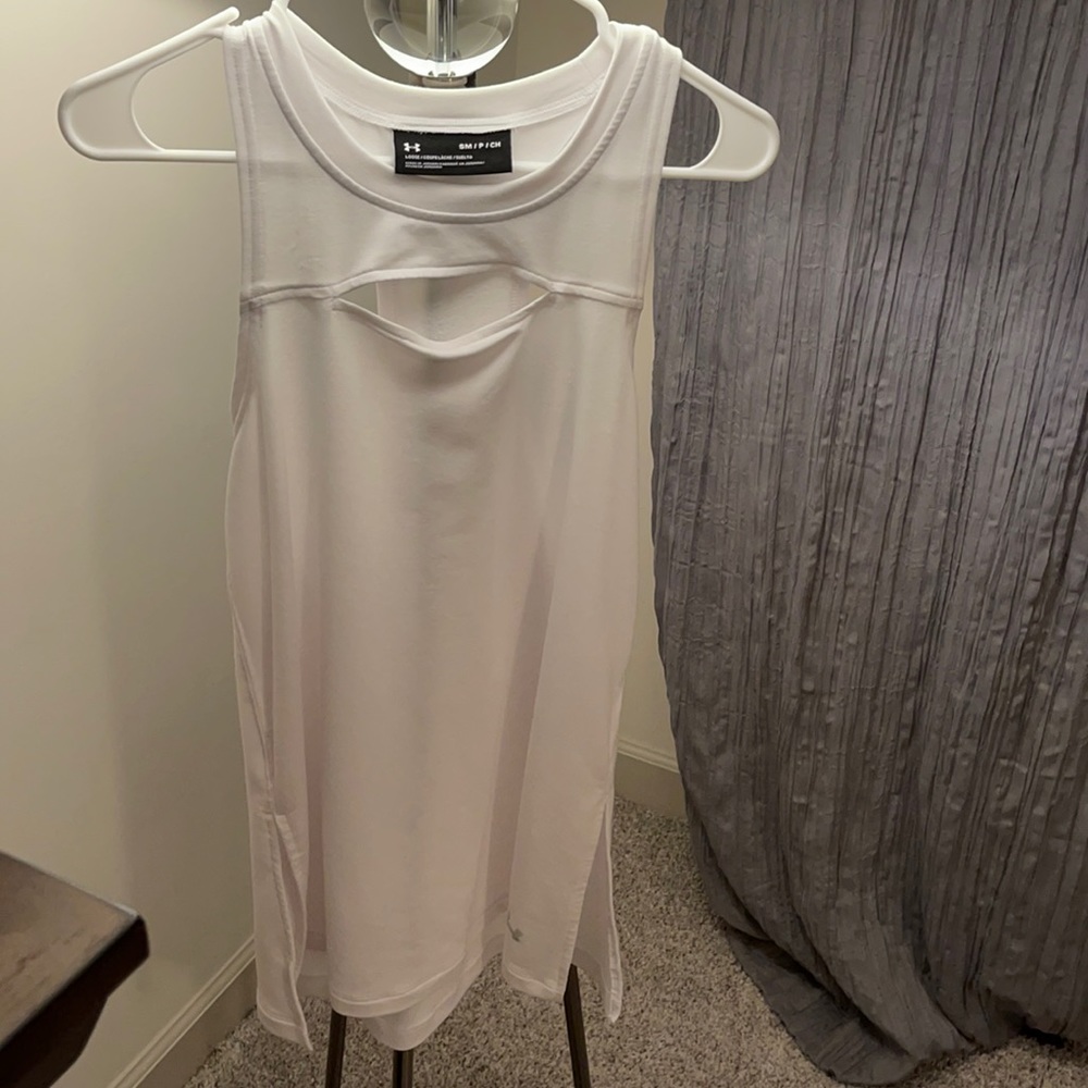 Cutout tank